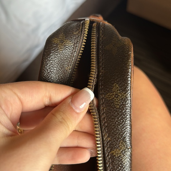 AUTHENTIC vintage Louis Vuitton travel bag/handheld bag - Picture 12 of 13